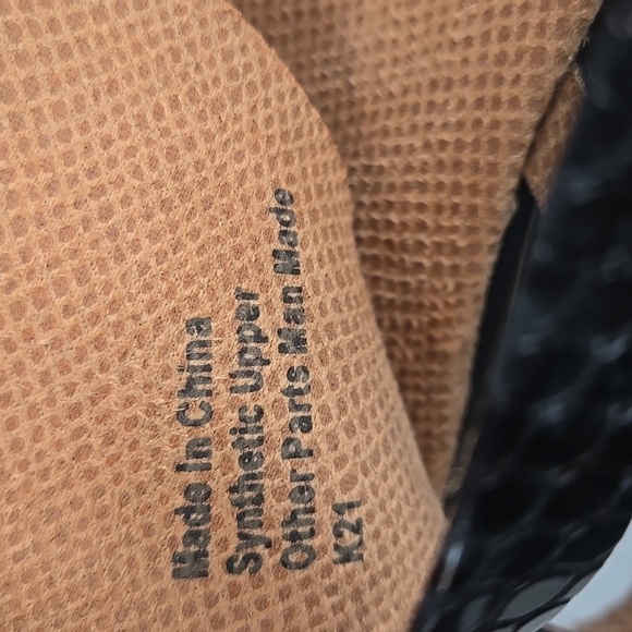 NEW SoftWalk Temara Black Thong Sandals 12W - Picture 6 of 8